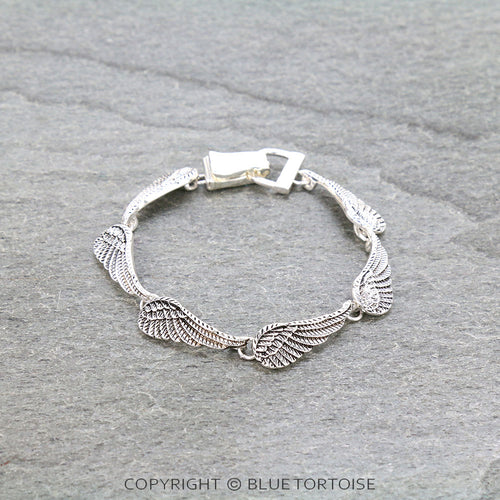 Tailored Wing Magnetic Bracelet